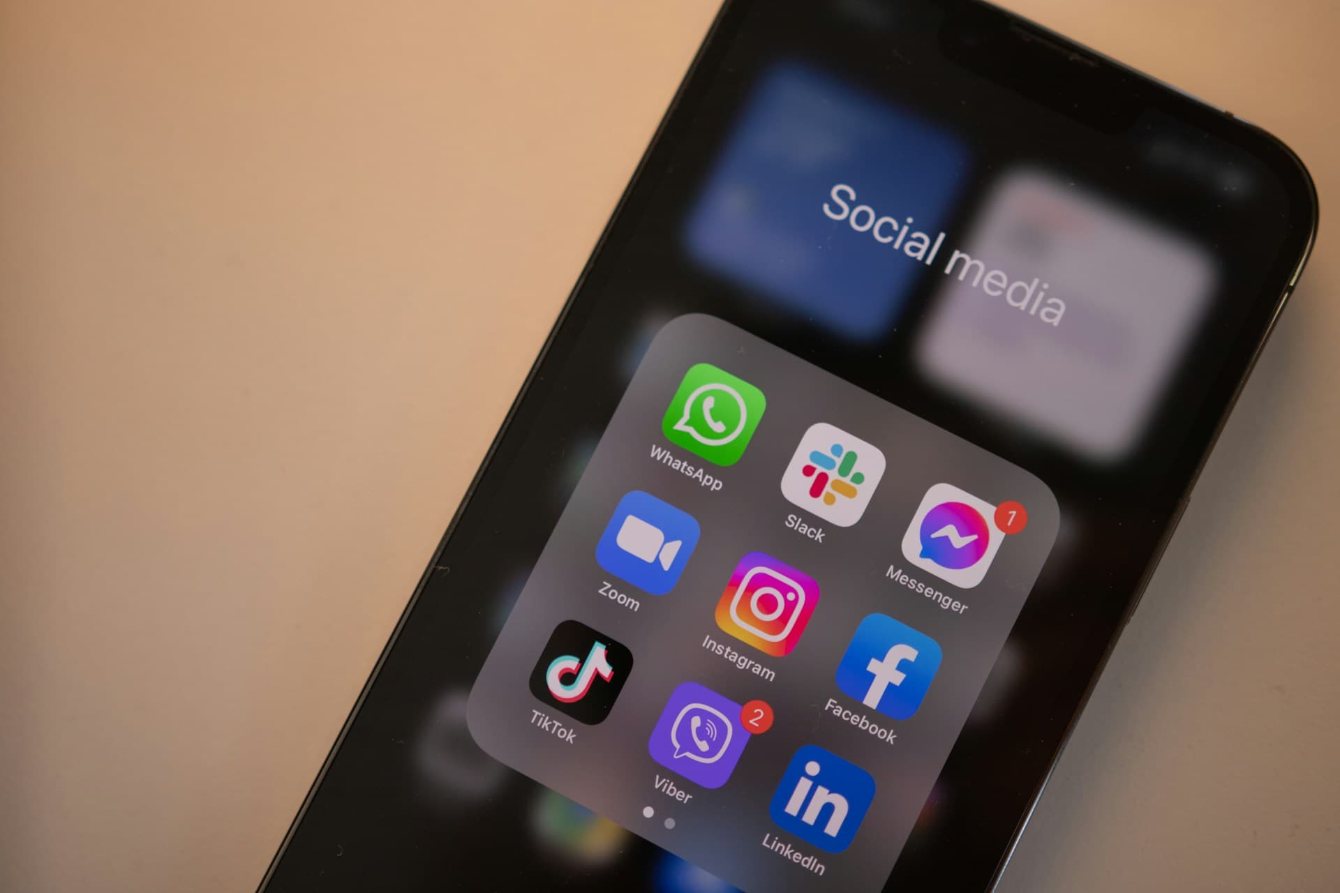 Top 10 creator economy newsletters to follow in 2026